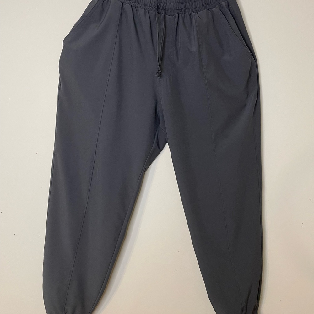 Abercrombie & Fitch Charcoal Gray Jogger Pants – Size M